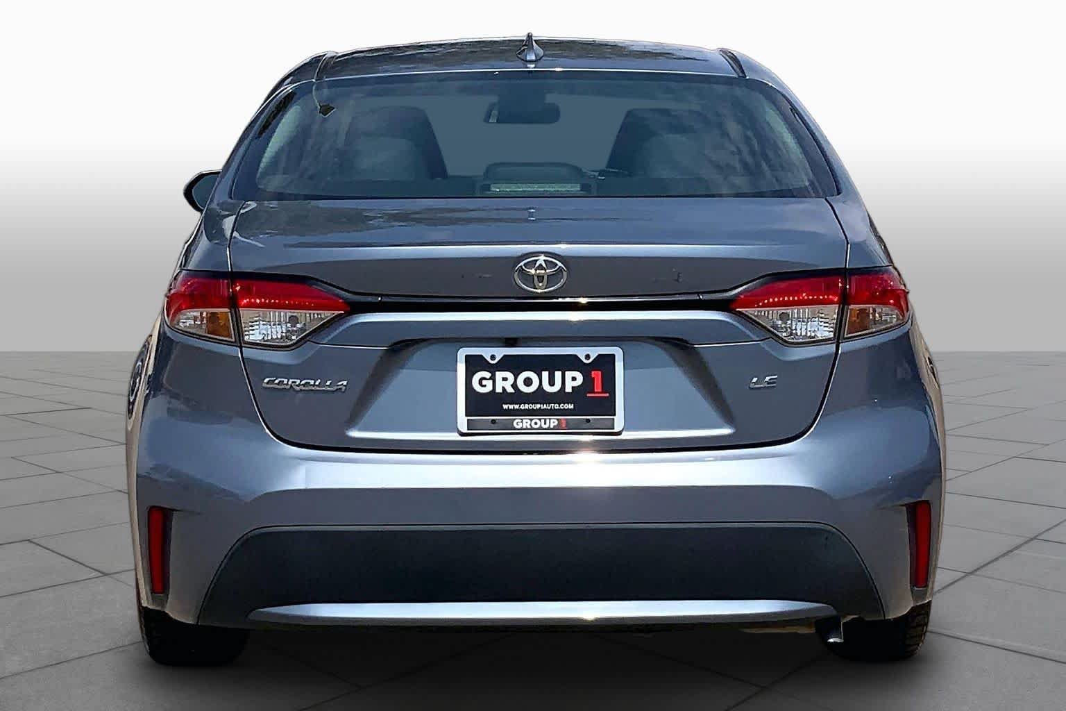 Used 2021 Toyota Corolla LE FWD image 4