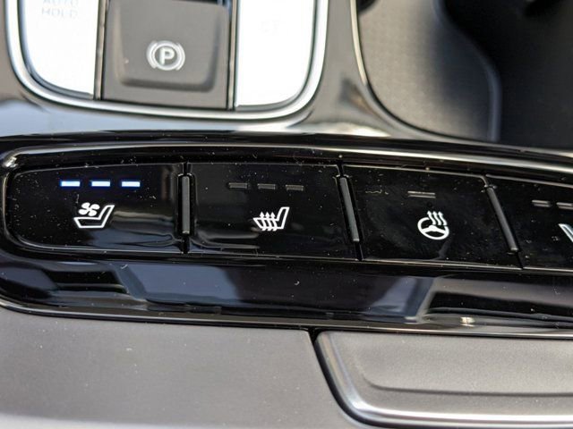 Used 2024 Hyundai Santa Cruz Limited image 28