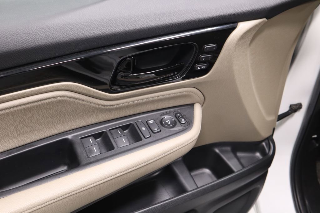 Used 2023 Honda Odyssey Touring image 24