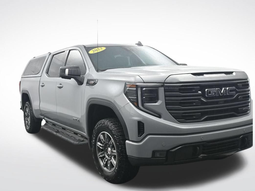 Used 2024 GMC Sierra 1500 AT4 w/ Technology Package AWD/4WD image 3