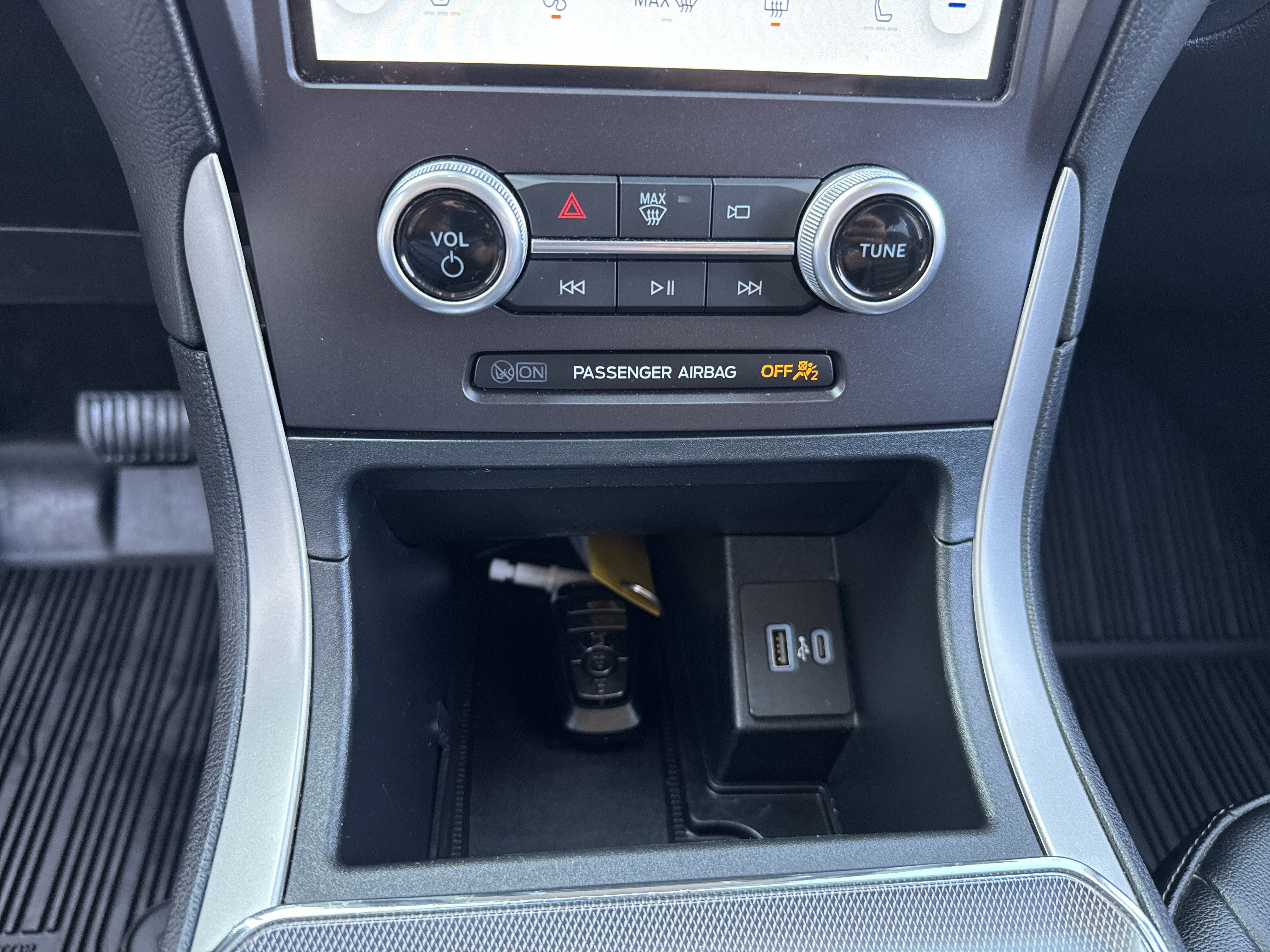 Certified 2021 Ford Edge SEL w/ Convenience Package image 42