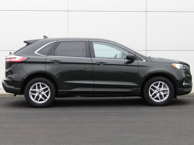 Certified 2024 Ford Edge SEL w/ Convenience Package AWD/4WD image 3