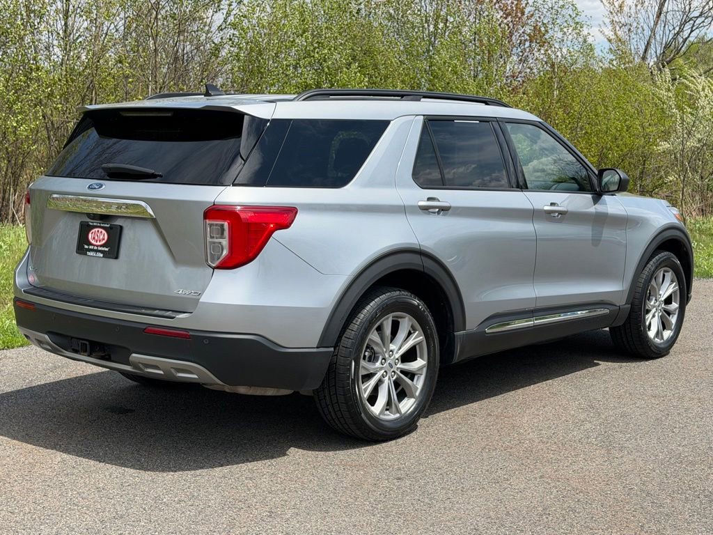 Certified 2023 Ford Explorer XLT w/ Equipment Group 202A AWD/4WD image 23