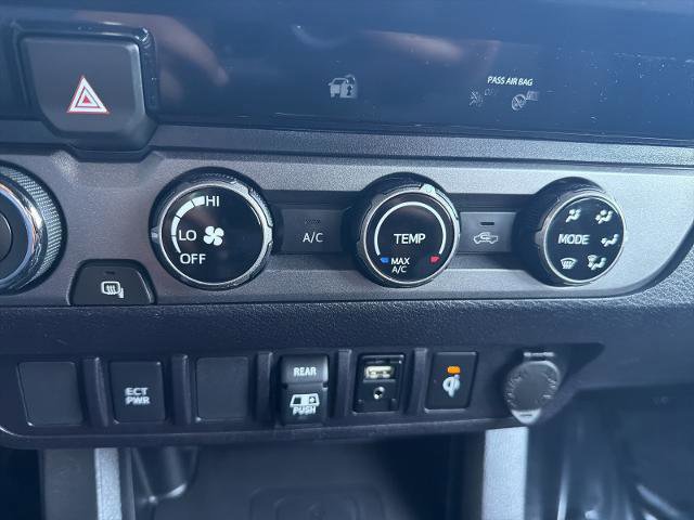 Used 2018 Toyota Tacoma TRD Off-Road image 21