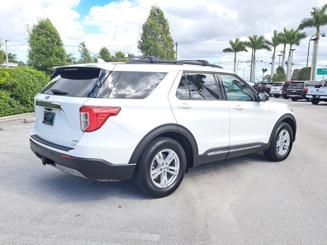 Certified 2020 Ford Explorer XLT w/ Equipment Group 202A image 4