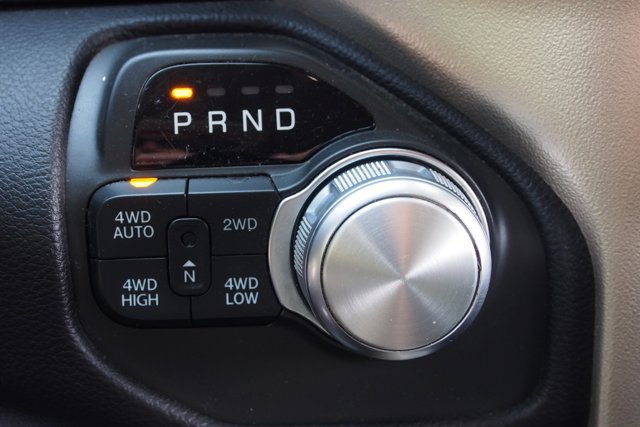 Used 2019 RAM 1500 Laramie AWD/4WD image 24