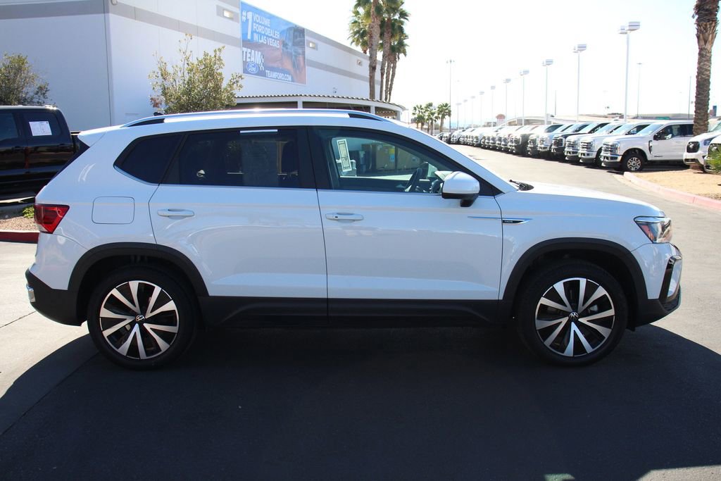 Used 2023 Volkswagen Taos SE image 10