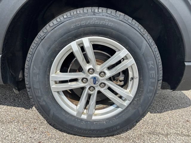 Certified 2021 Ford Explorer XLT w/ Equipment Group 202A AWD/4WD image 30