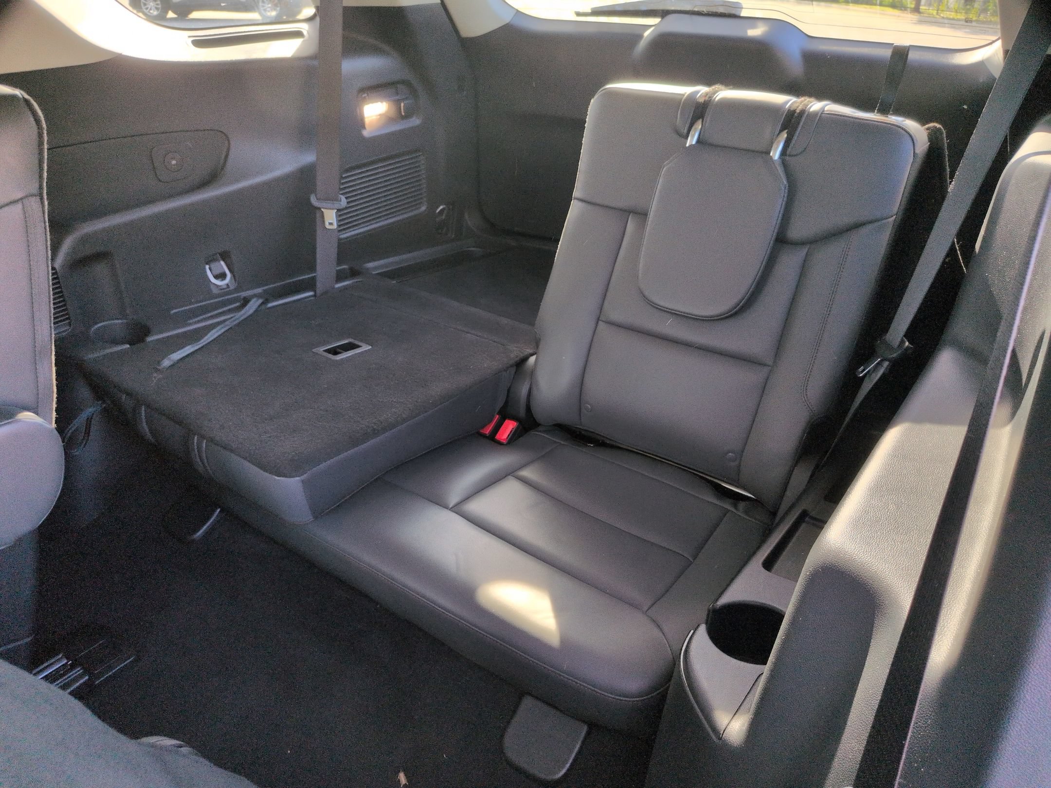 Certified 2025 Ford Explorer Active w/ Active Comfort Package RWD image 32