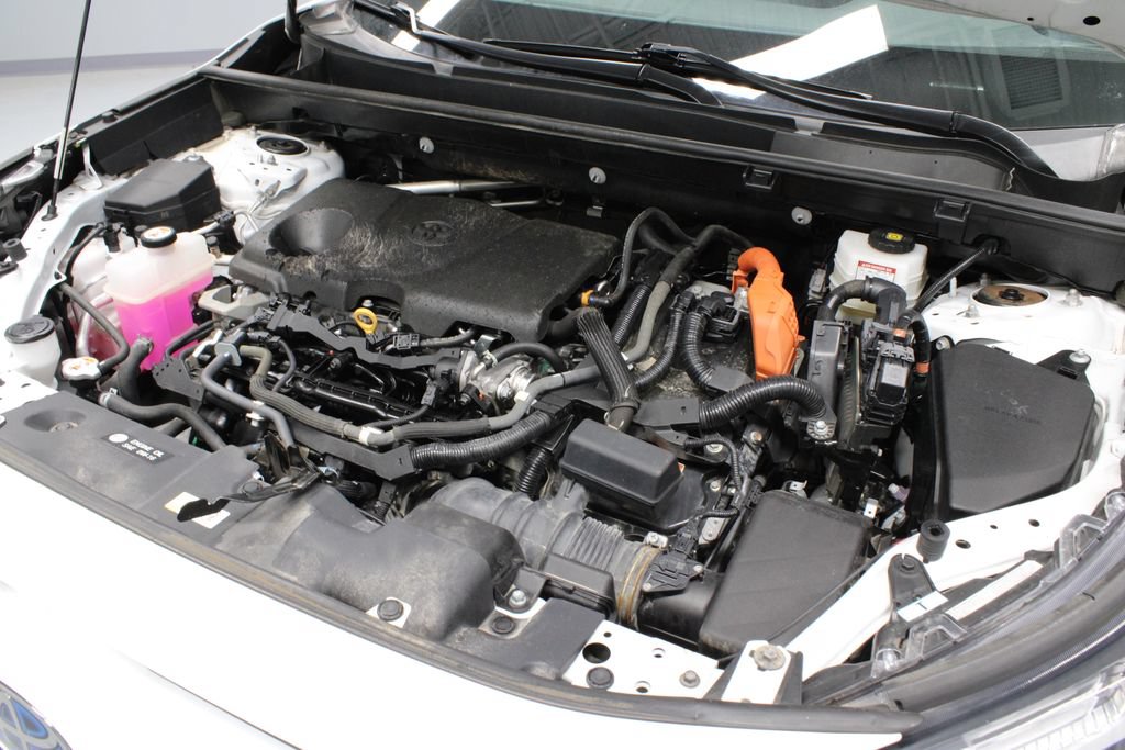 Used 2022 Toyota RAV4 XLE w/ Convenience Package AWD/4WD image 13