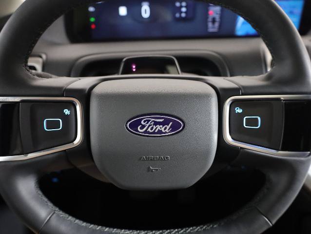 Certified 2025 Ford Expedition Active AWD/4WD image 17