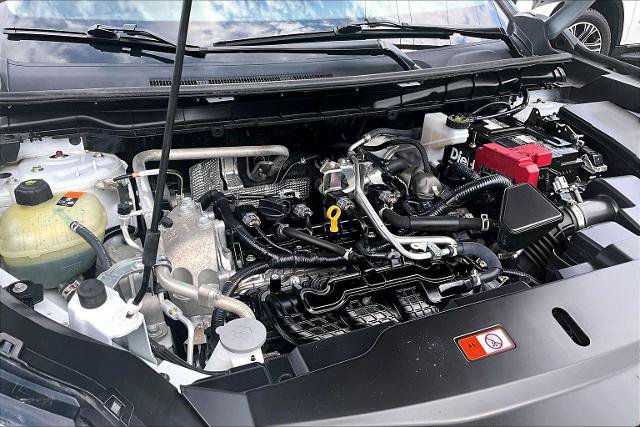 Used 2024 Mitsubishi Outlander AWD image 34