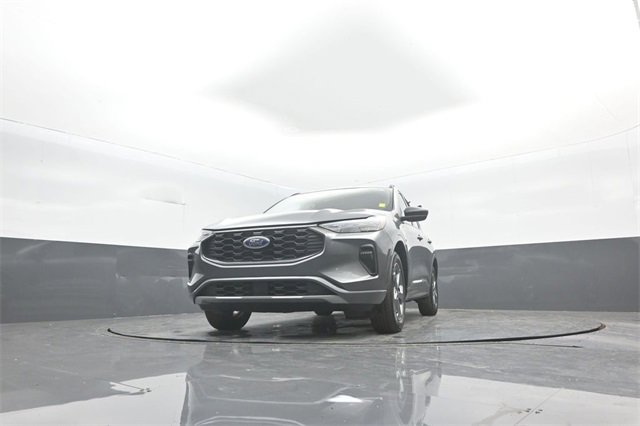 Certified 2023 Ford Escape ST-Line w/ Tech Pack #1 image 32