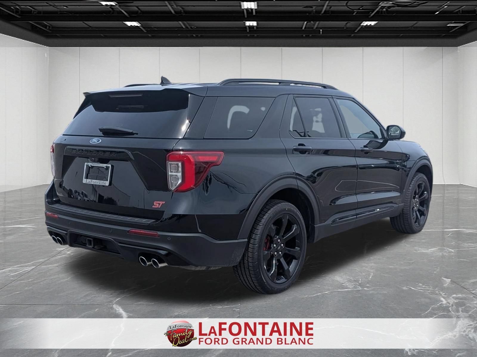Certified 2022 Ford Explorer ST w/ ST Street Pack AWD/4WD image 5