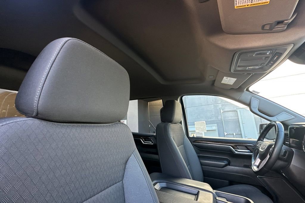 Used 2024 GMC Sierra 1500 Elevation image 19