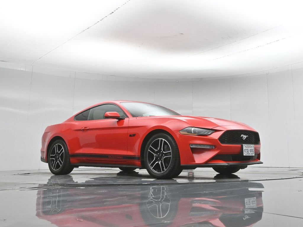 Certified 2022 Ford Mustang Premium RWD image 4