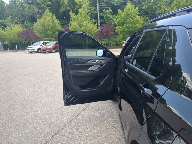 Certified 2025 Ford Explorer ST AWD/4WD image 13