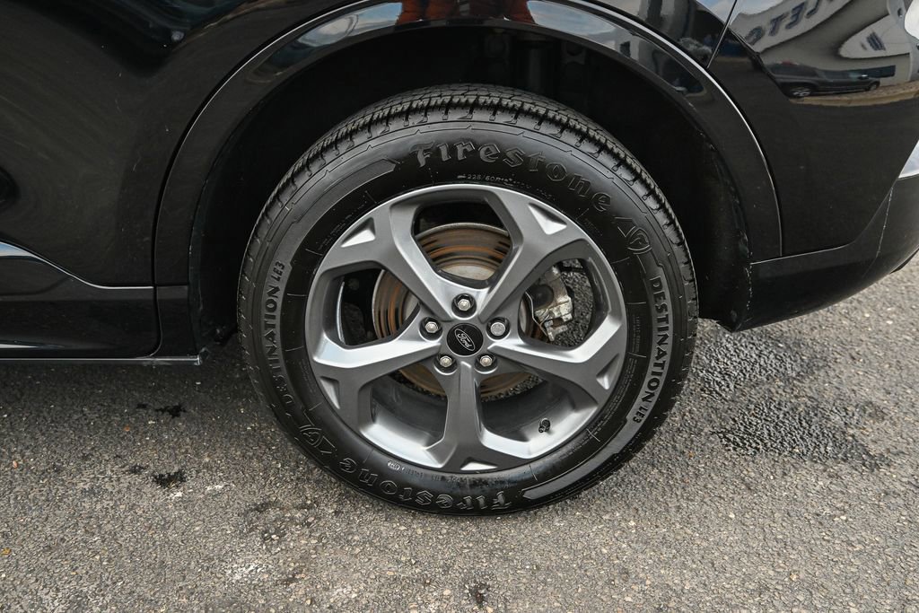 Certified 2023 Ford Escape ST-Line Select w/ Tech Pack #1 image 17