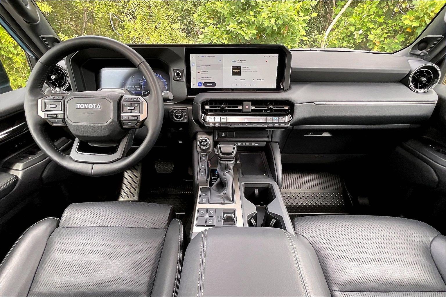 Used 2025 Toyota Land Cruiser w/ Premium Package AWD/4WD image 15
