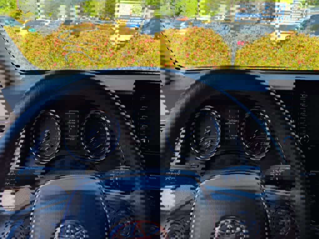 Used 2024 Toyota Camry LE w/ Convenience Package FWD image 12