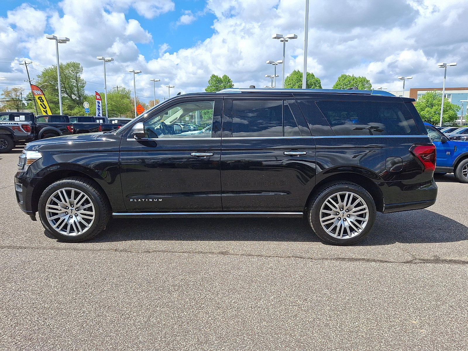 Certified 2022 Ford Expedition Max Platinum image 6