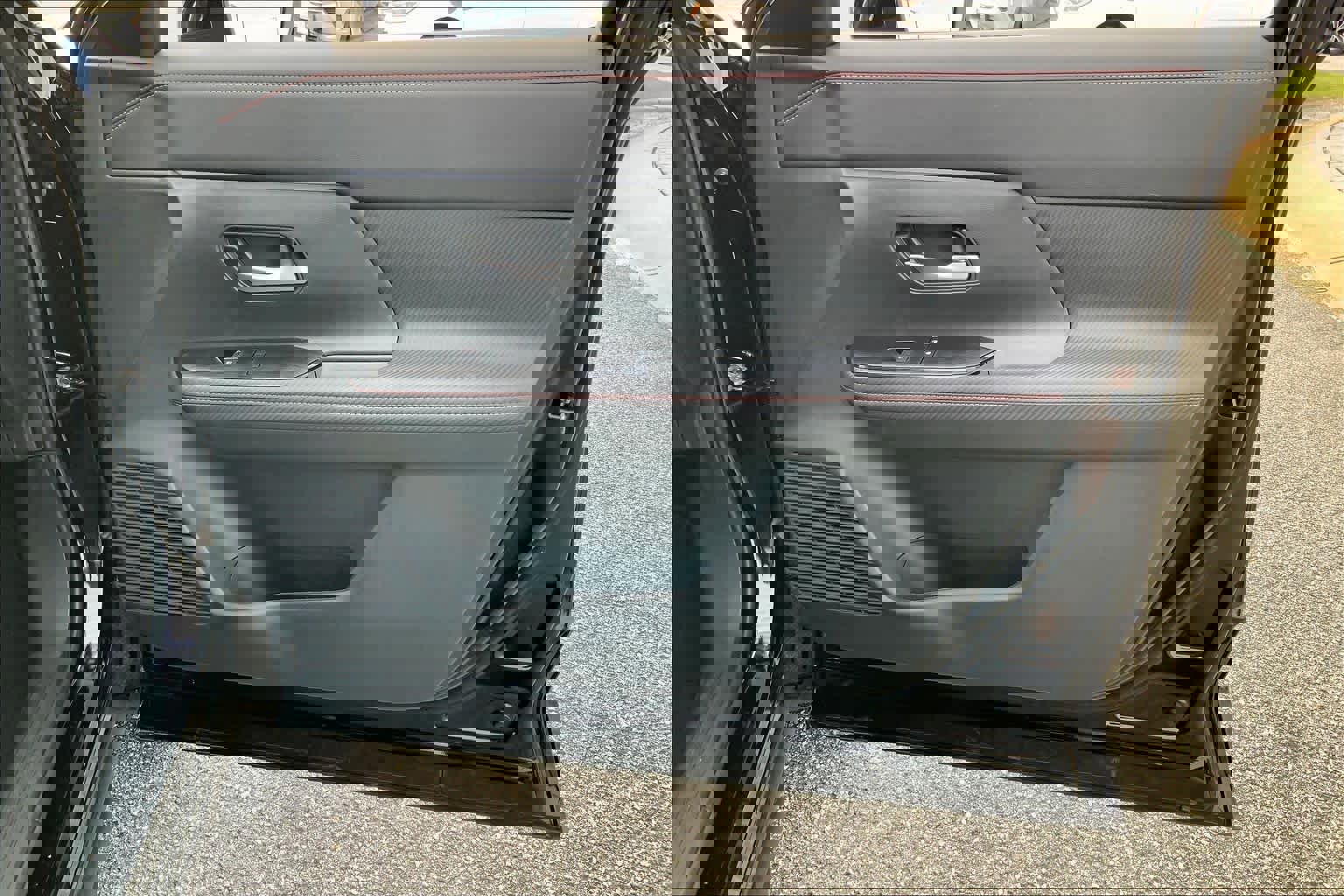 Used 2026 Nissan Kicks SR image 21