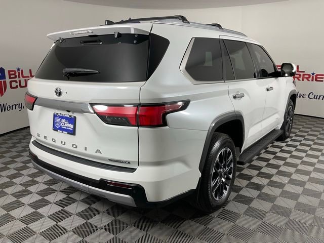 Used 2025 Toyota Sequoia Platinum image 3