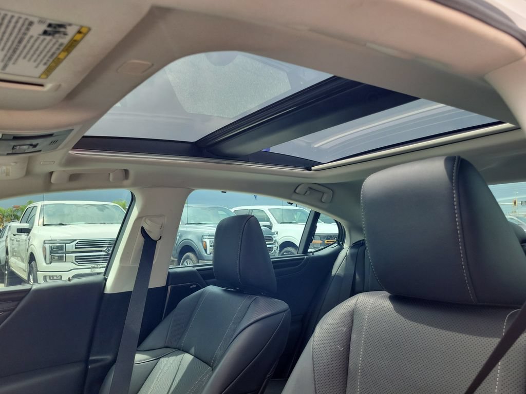 Used 2025 Lexus ES 350 Ultra Luxury w/ Accessory Package (Z1) FWD image 21