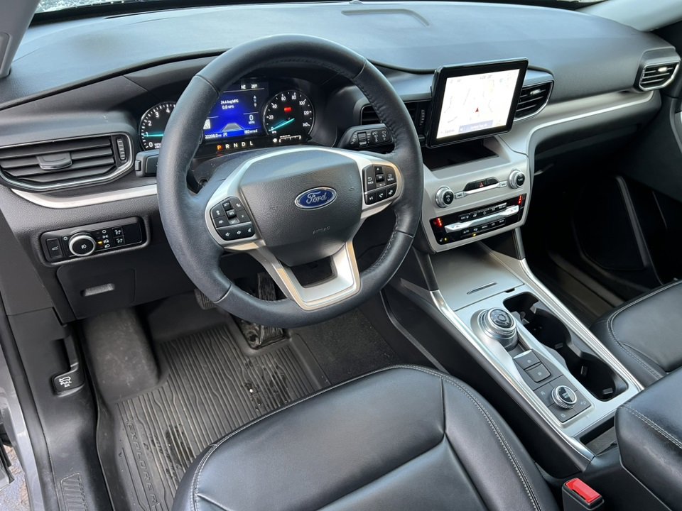 Certified 2023 Ford Explorer XLT w/ Equipment Group 202A image 18