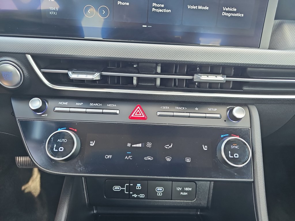 Used 2025 Hyundai Sonata SEL FWD image 21