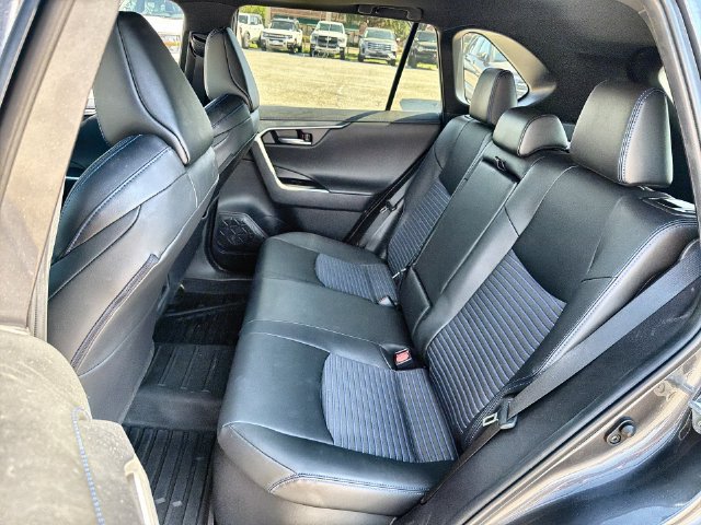 Used 2024 Toyota RAV4 XSE AWD/4WD image 23