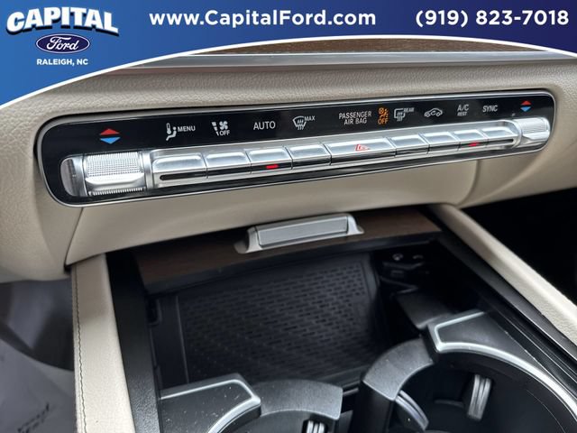 Used 2021 Mercedes-Benz GLS 450 4MATIC image 30