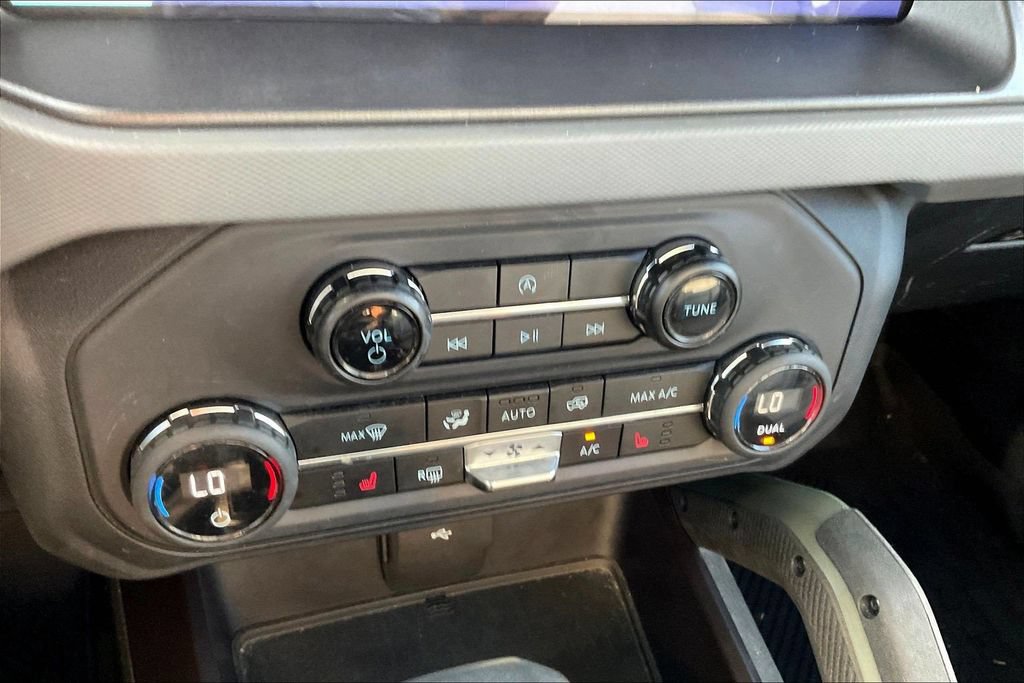 Certified 2024 Ford Bronco Everglades AWD/4WD image 15