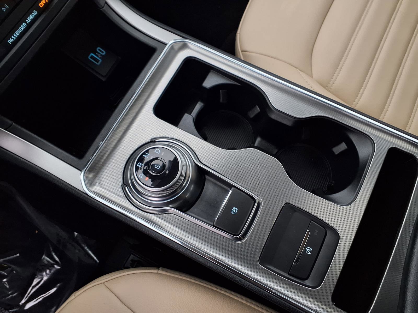 Certified 2022 Ford Edge SEL w/ Convenience Package image 24