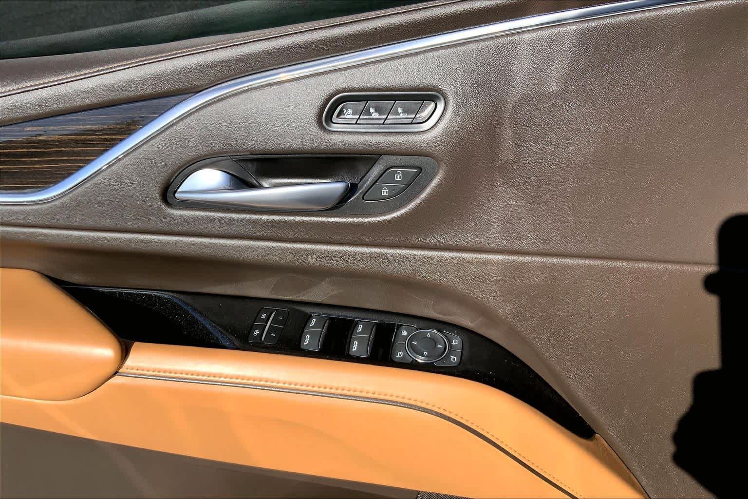 Used 2021 Cadillac Escalade Premium Luxury w/ Driver Assist Tech Package AWD/4WD image 34