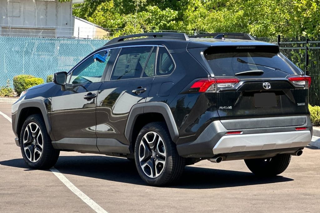 Used 2020 Toyota RAV4 Adventure AWD/4WD image 5