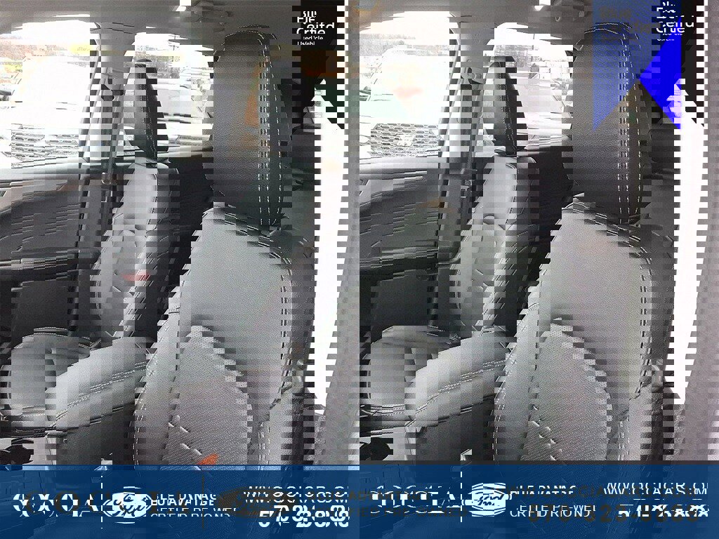 Certified 2022 Ford Escape Titanium image 14