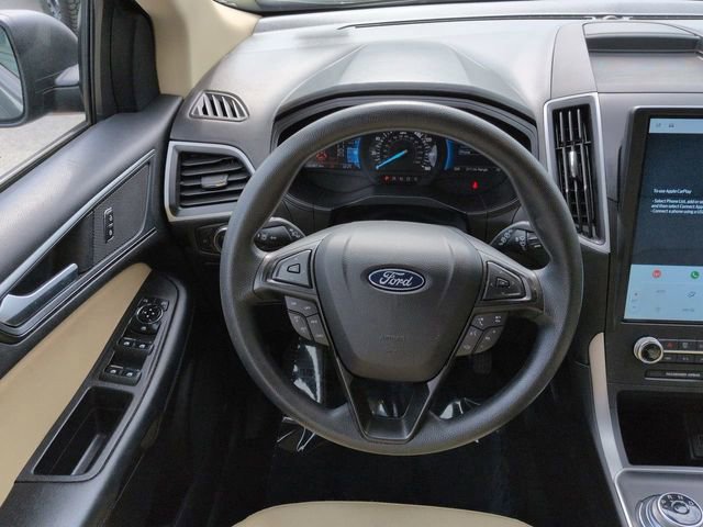 Certified 2024 Ford Edge SE image 13