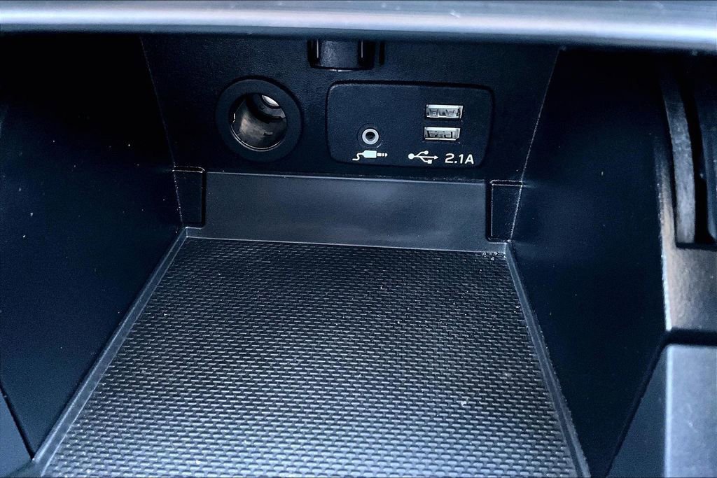 Used 2019 Subaru Outback 2.5i Premium image 32