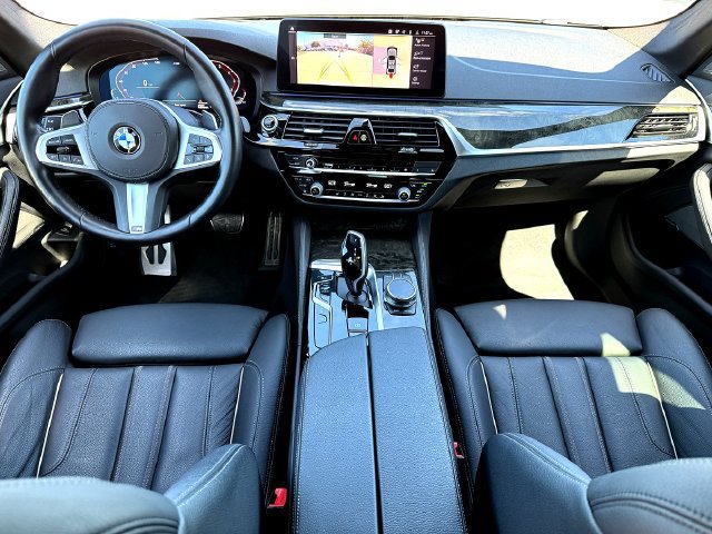 Used 2021 BMW 540i w/ M Sport Package RWD image 25