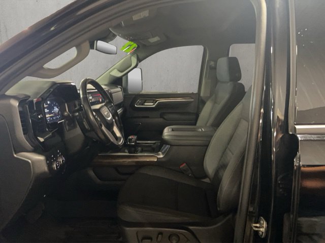 Used 2022 GMC Sierra 1500 Elevation w/ LPO, Elevation Black Package AWD/4WD image 17