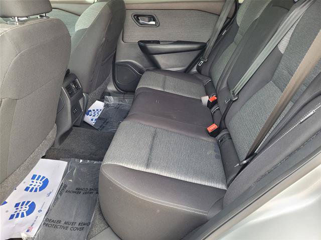 Used 2023 Nissan Rogue SV AWD/4WD image 18