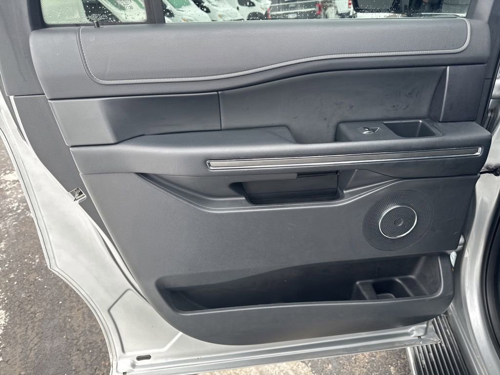 Certified 2022 Ford Expedition Max XLT image 40