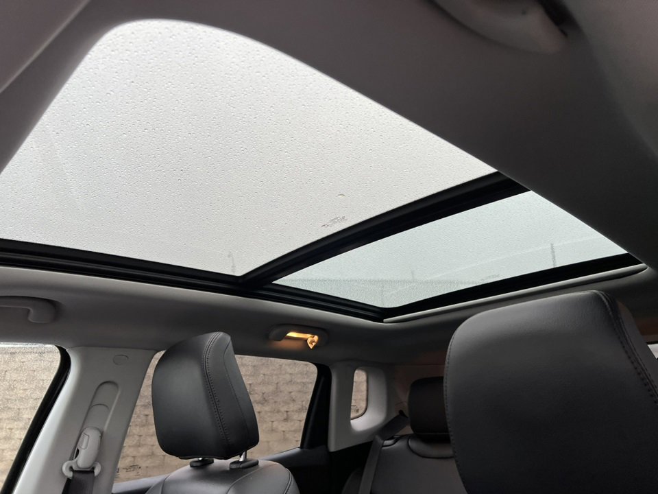 Used 2022 Jeep Compass Trailhawk w/ Trailhawk Elite Group image 7