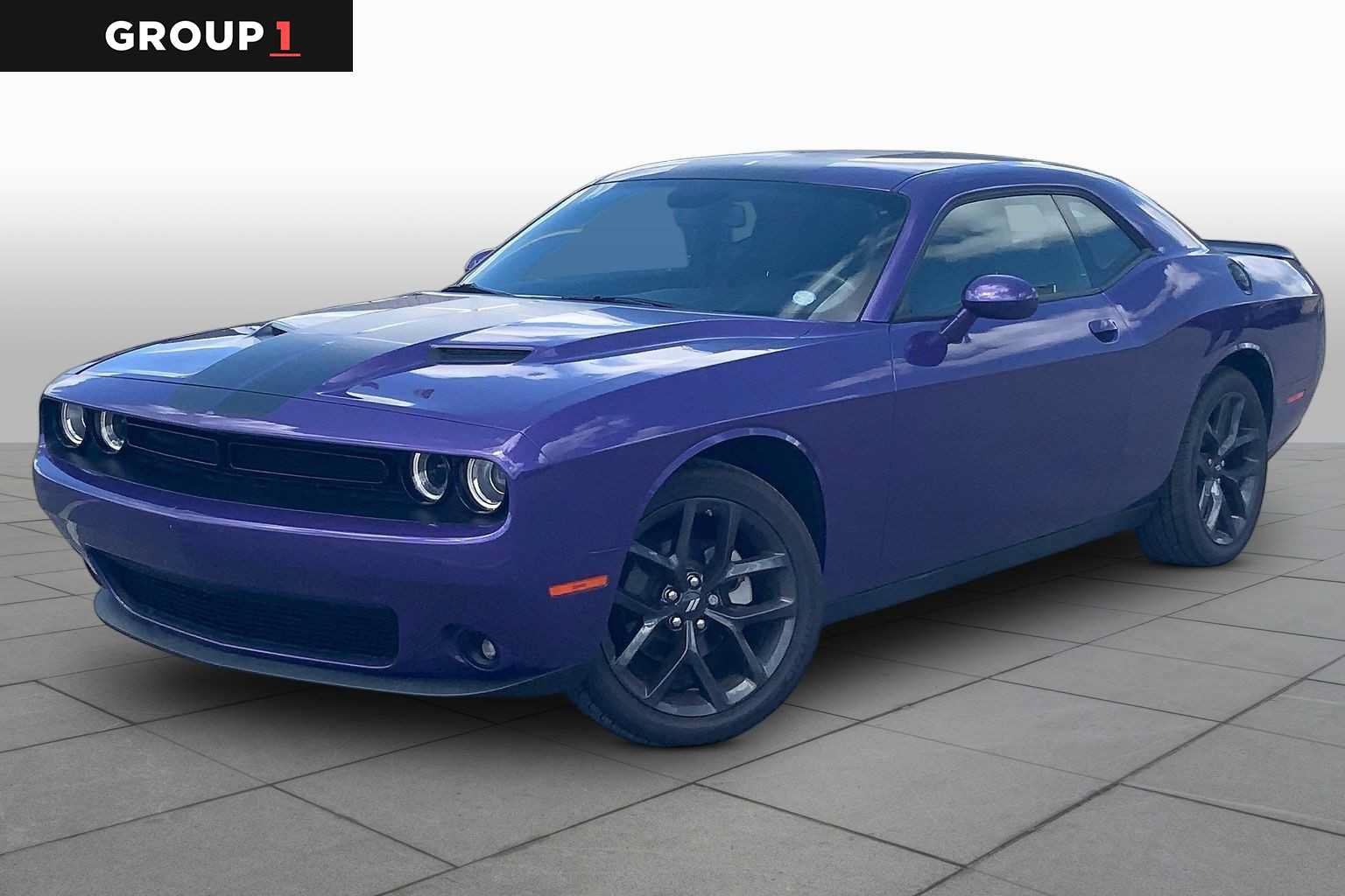 Used 2023 Dodge Challenger SXT w/ Blacktop Package RWD video 1