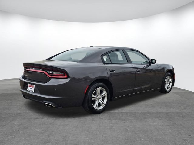 Used 2021 Dodge Charger SXT w/ Leather Interior Group image 4