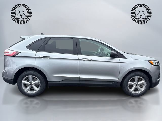 Certified 2024 Ford Edge SE image 6