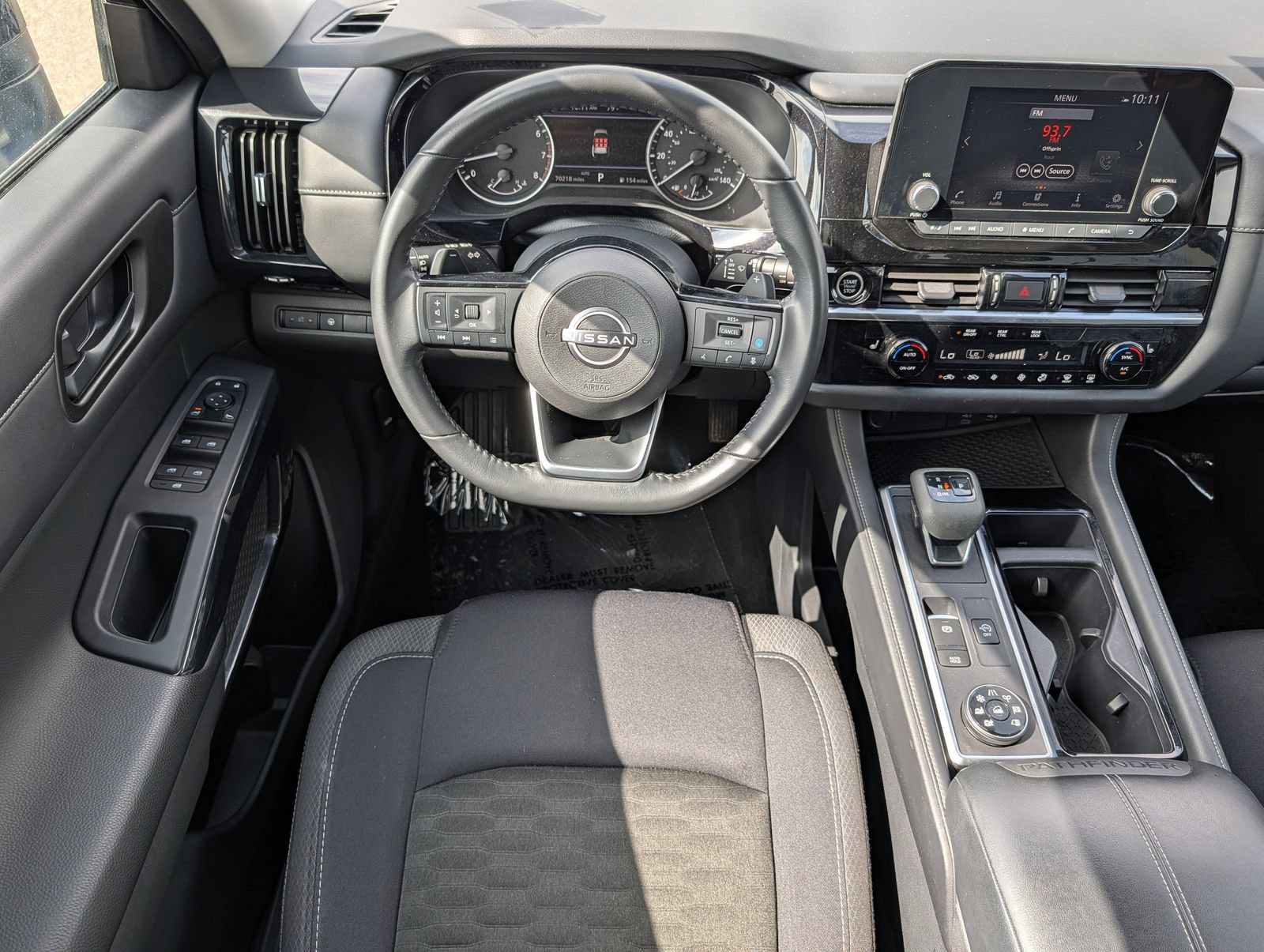 Used 2023 Nissan Pathfinder SV w/ Black Appearance Package AWD/4WD image 21