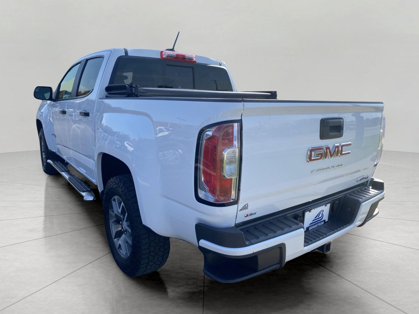 Used 2021 GMC Canyon AT4 w/ Trailering Package AWD/4WD image 6