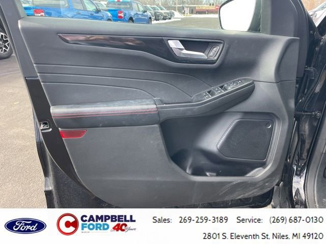 Certified 2023 Ford Escape ST-Line w/ Tech Pack #1 AWD/4WD image 15